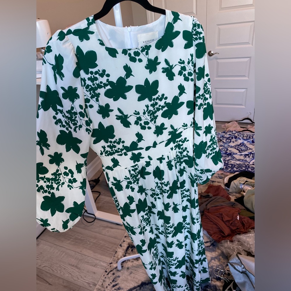 Beautiful long sleeve floral maxi dress